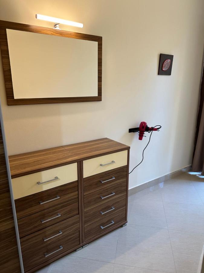 Ewa Apt - 3-Bedrooms Apt Near Sliema - St Julians Seafront Gżira Kültér fotó